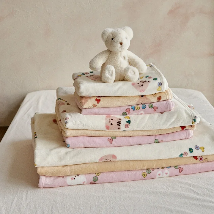 25F/W DTD彩字軟萌物語系列-極細觸感毛絨毯