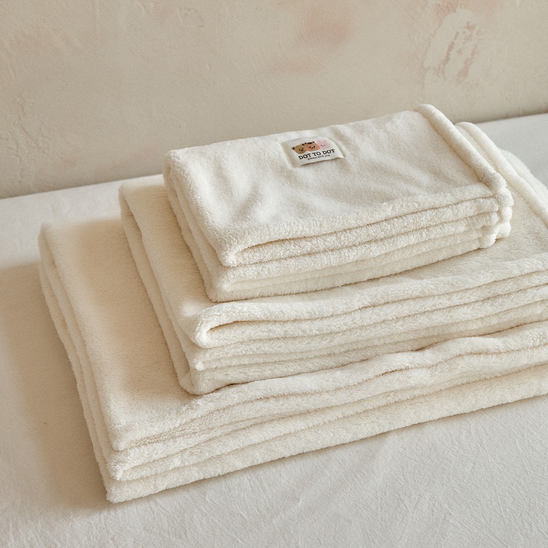 25F/W DTD Premium超柔絨雪白系列-極細纖維保暖蓋毯(S/M/L)