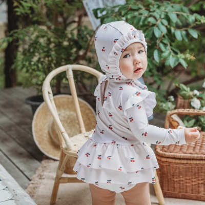 [UPF50+] Koongs Koongs [One-Piece] Le Cherry (Ivory) Rash Guard Set