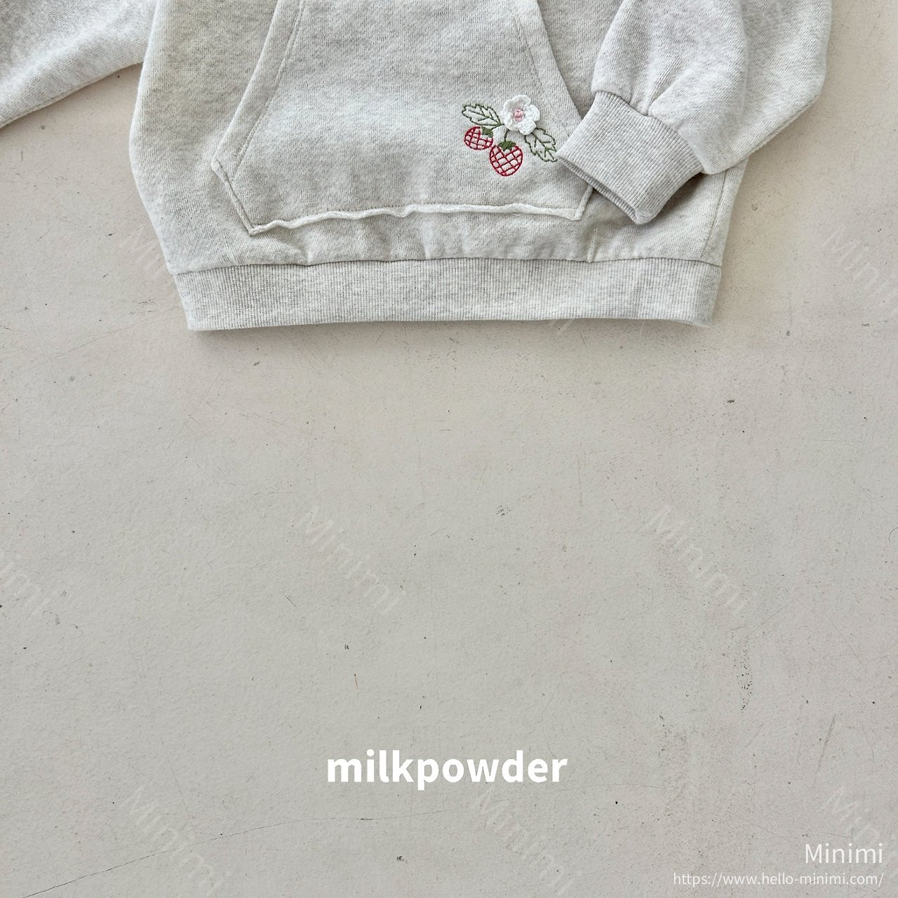 milkpowder Strawberry Pocket Sweatshirt 細節圖 9