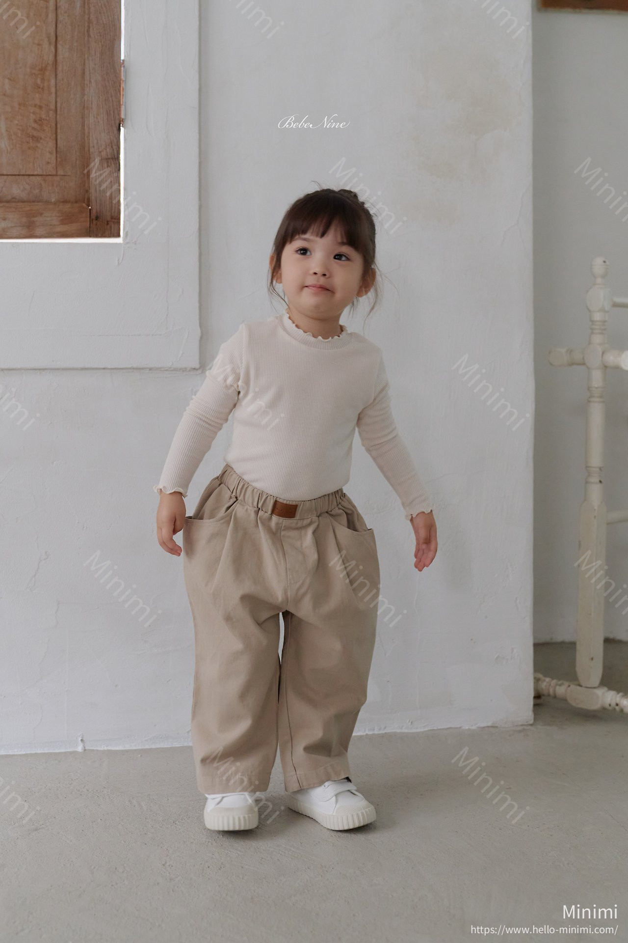 bebe nine Soft Ruffle Rib Tee 細節圖 5