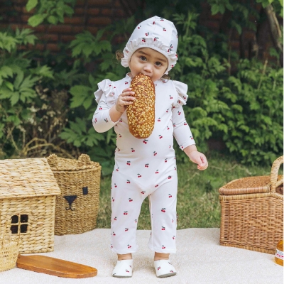 [UPF50+] Koongs Koongs [All-in-One] Le Cherry (Ivory) Rash Guard Set