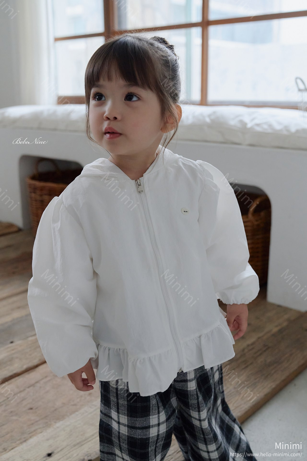 bebe nine Bella Windbreaker 細節圖 3
