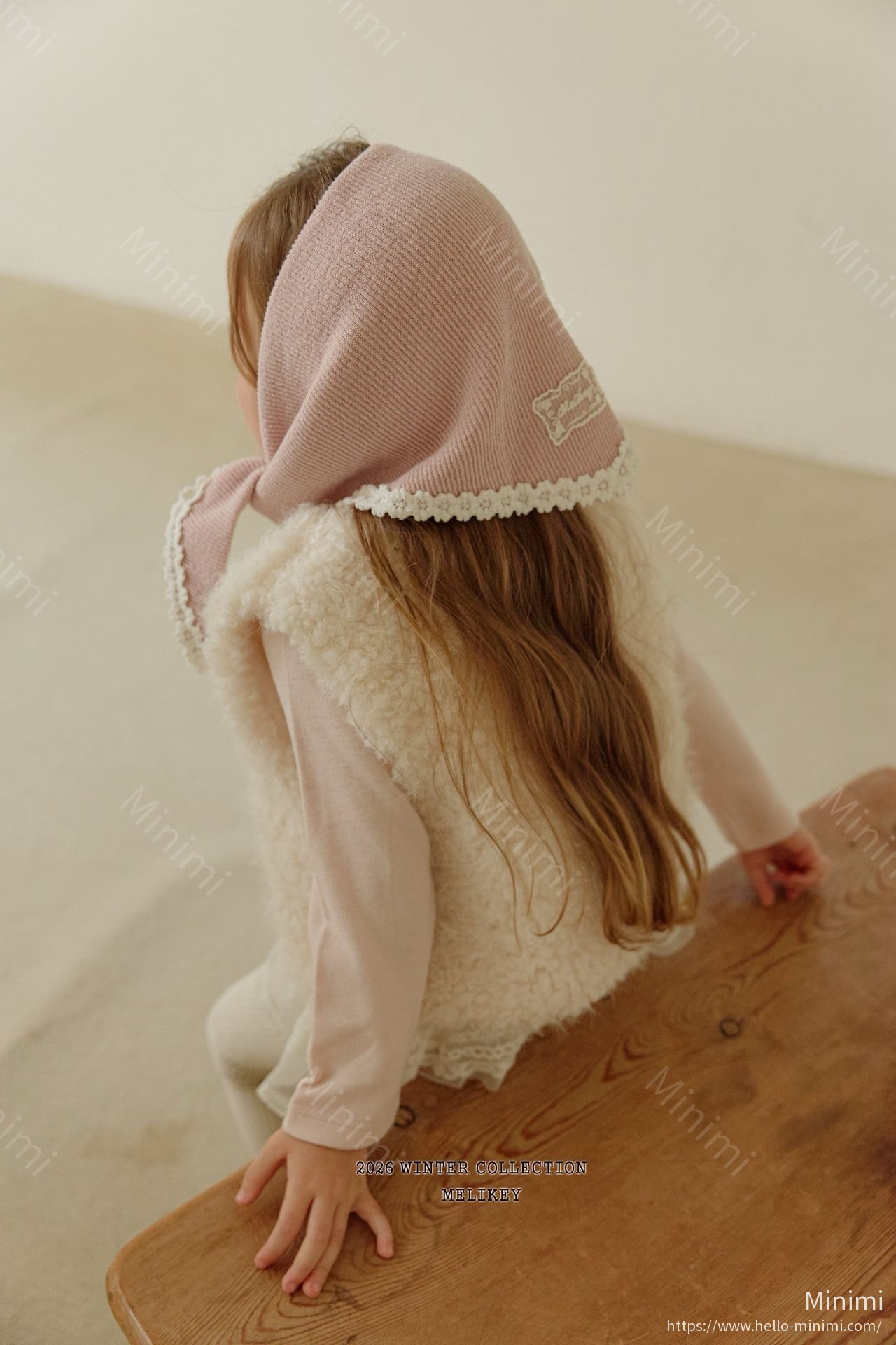 Melikey Hotzzi Triangle Scarf 細節圖 8