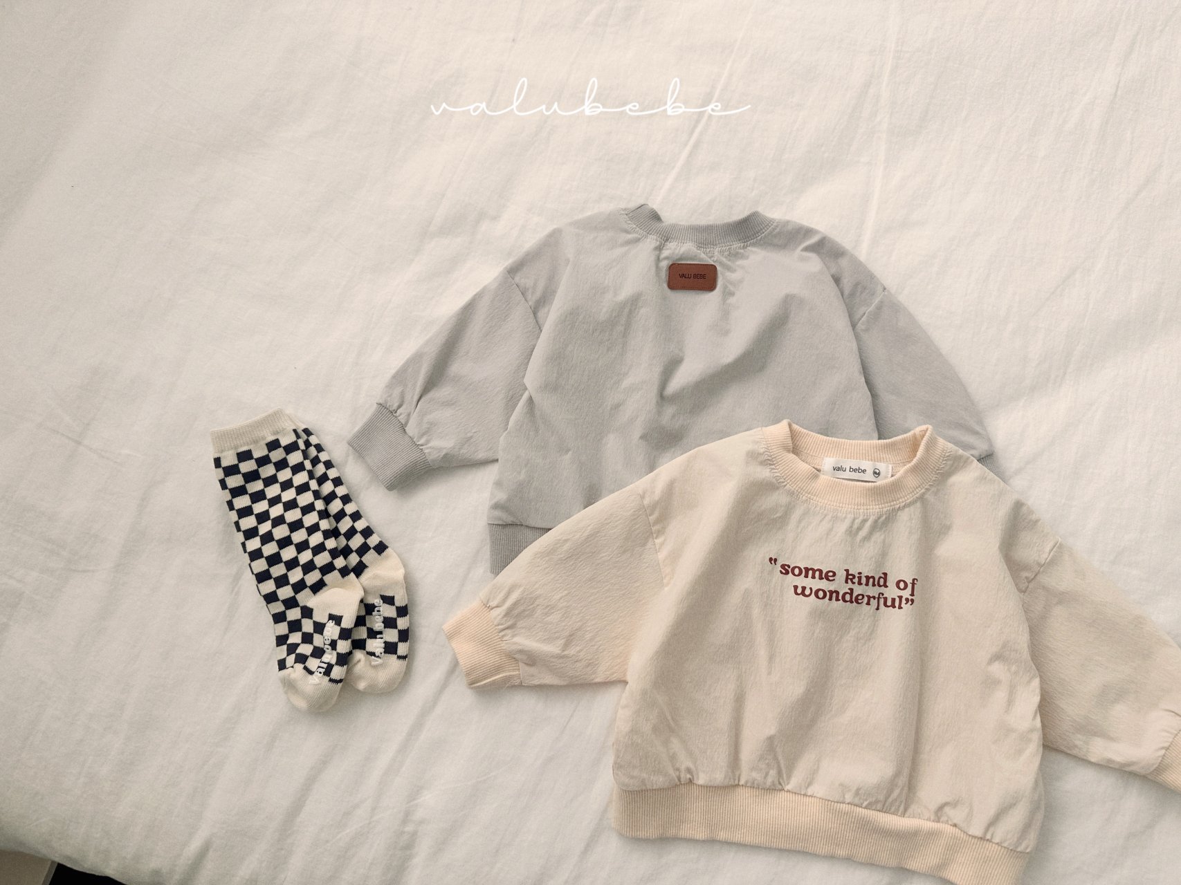 Lettering Crinkle Sweatshirt