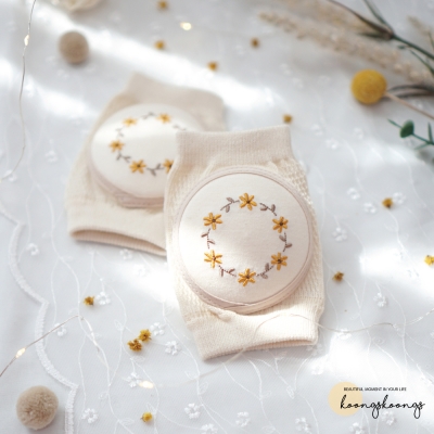 [Knee Pads] Hello, Daisy Organic Baby Knee Pads