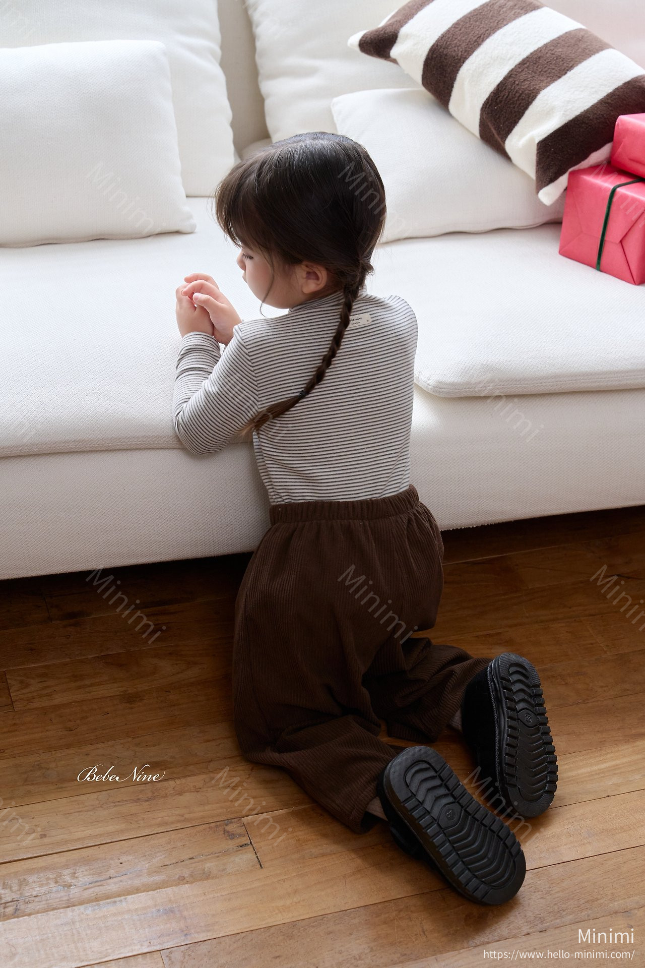 bebe nine Soft Mock-Neck Top 細節圖 4