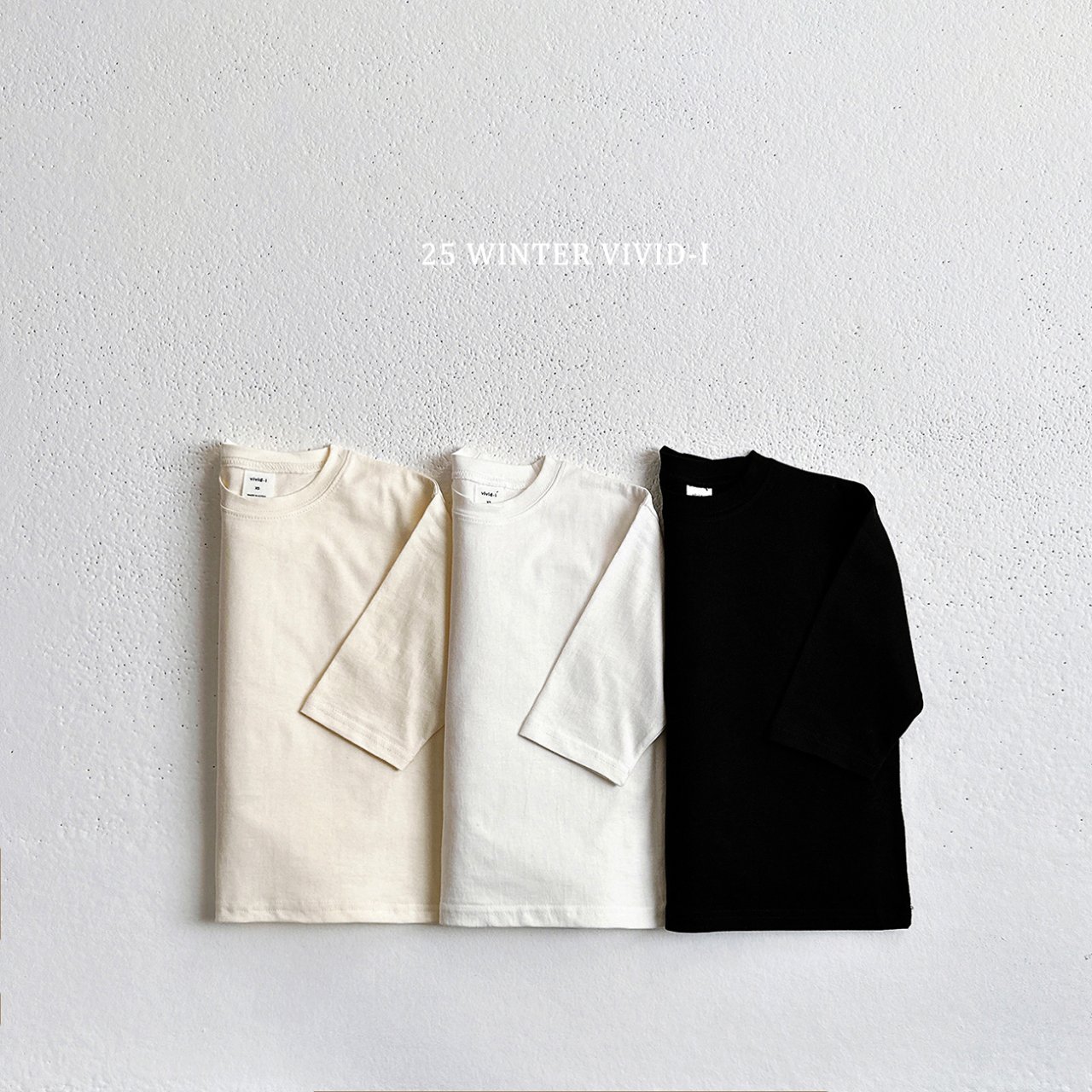 25 Winter Layered T-shirt