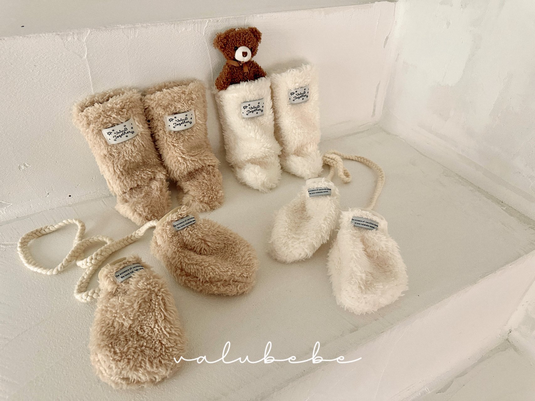 Fluffy Winter Boots 25