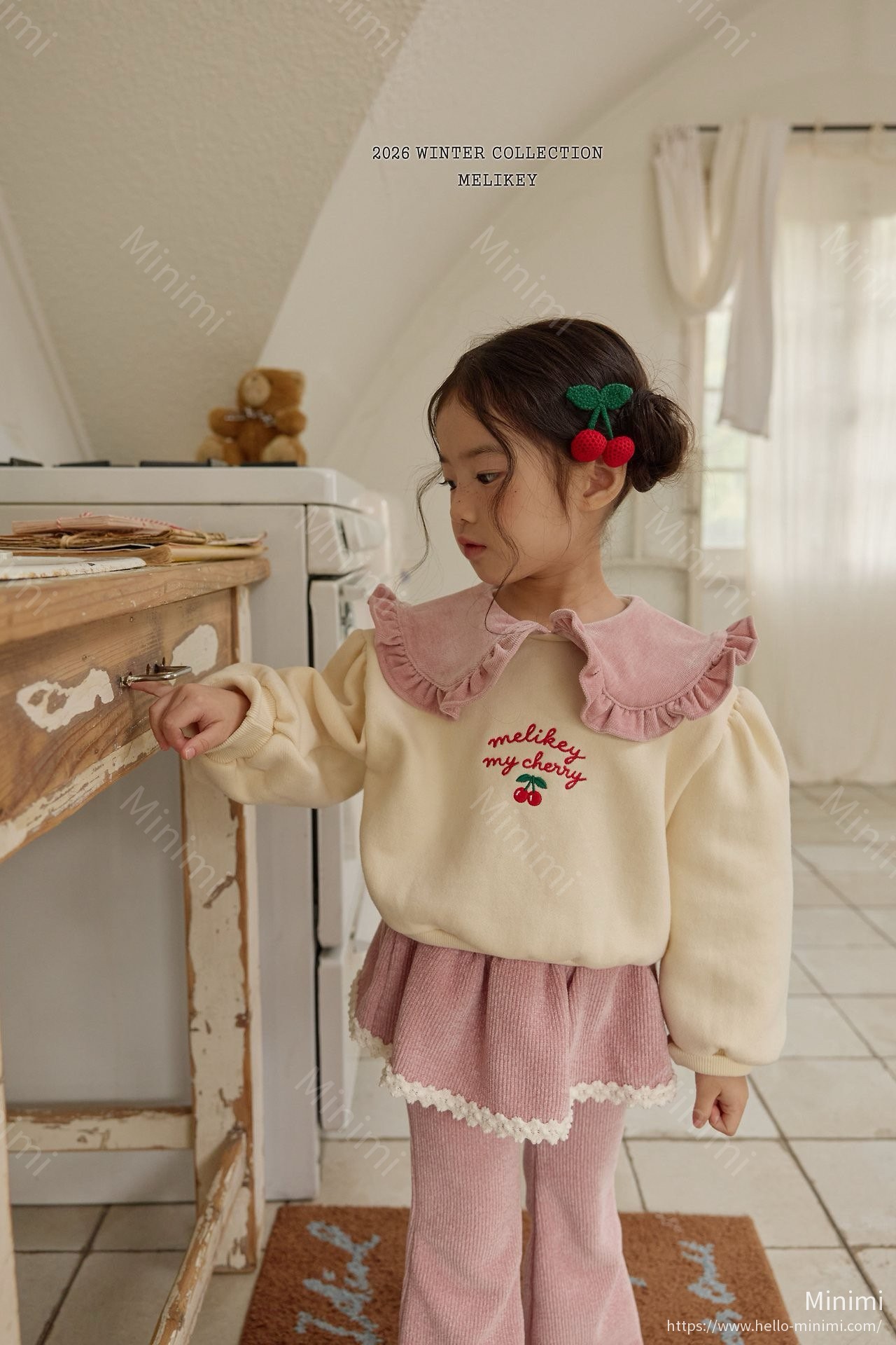 Melikey Cherry Collar Sweatshirt 韓國童裝現貨