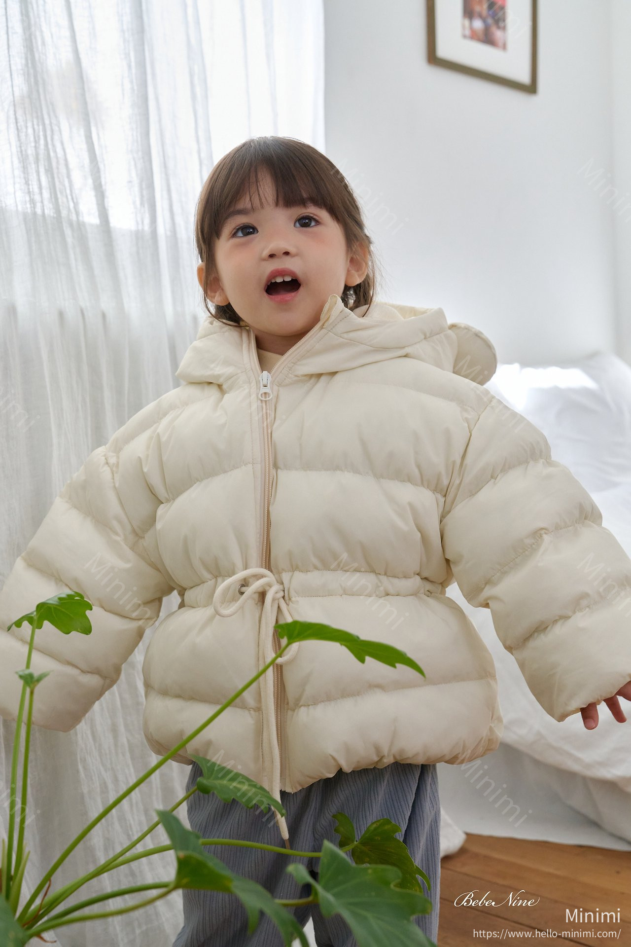 bebe nine Arc Bear Padded Jacket 細節圖 8