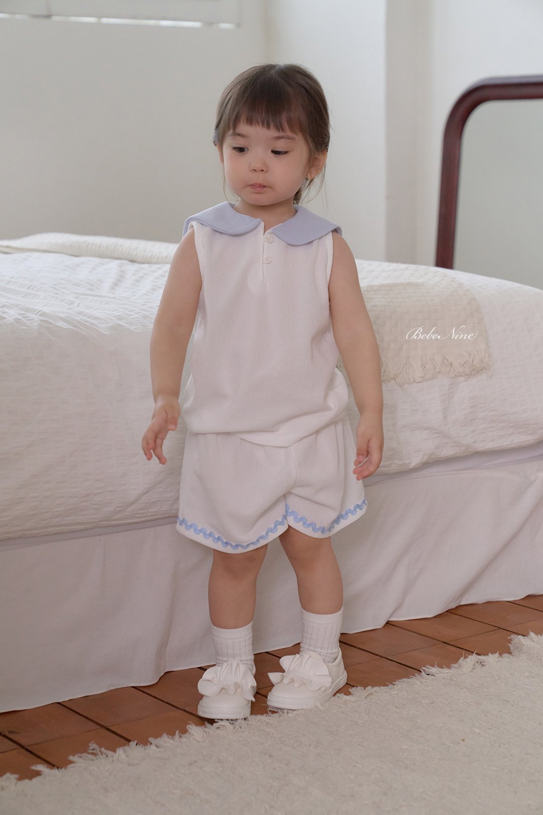 Collar Sleeveless Set