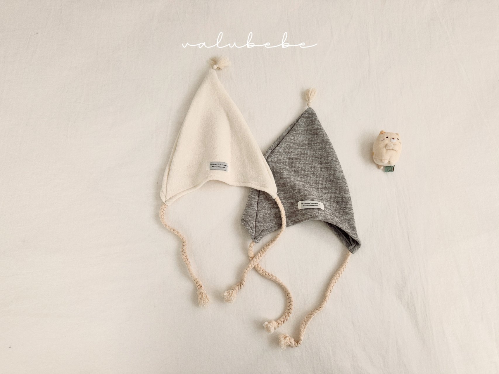 Daenggi Ribbon Pointy Hat