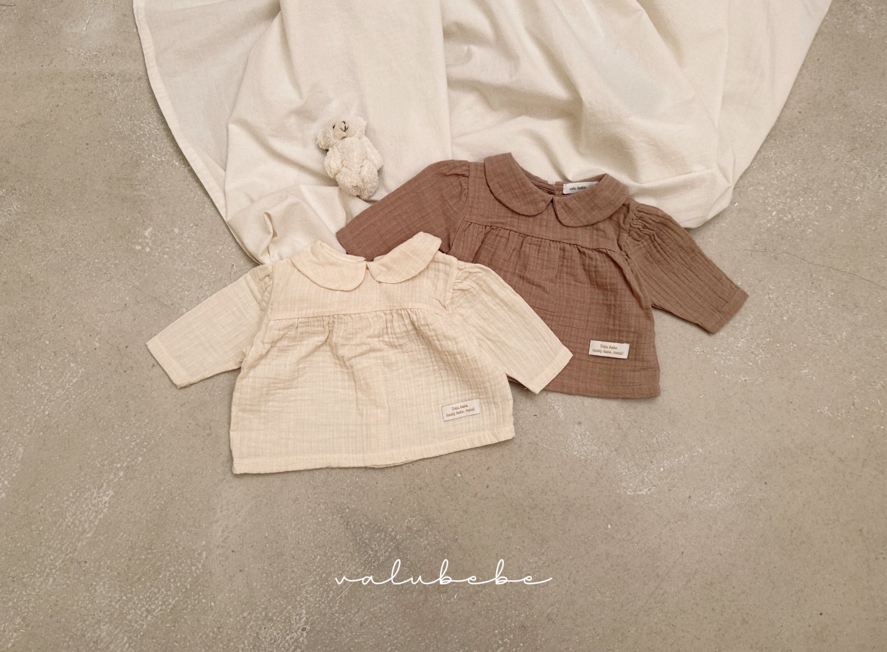 Natural Round Collar Blouse