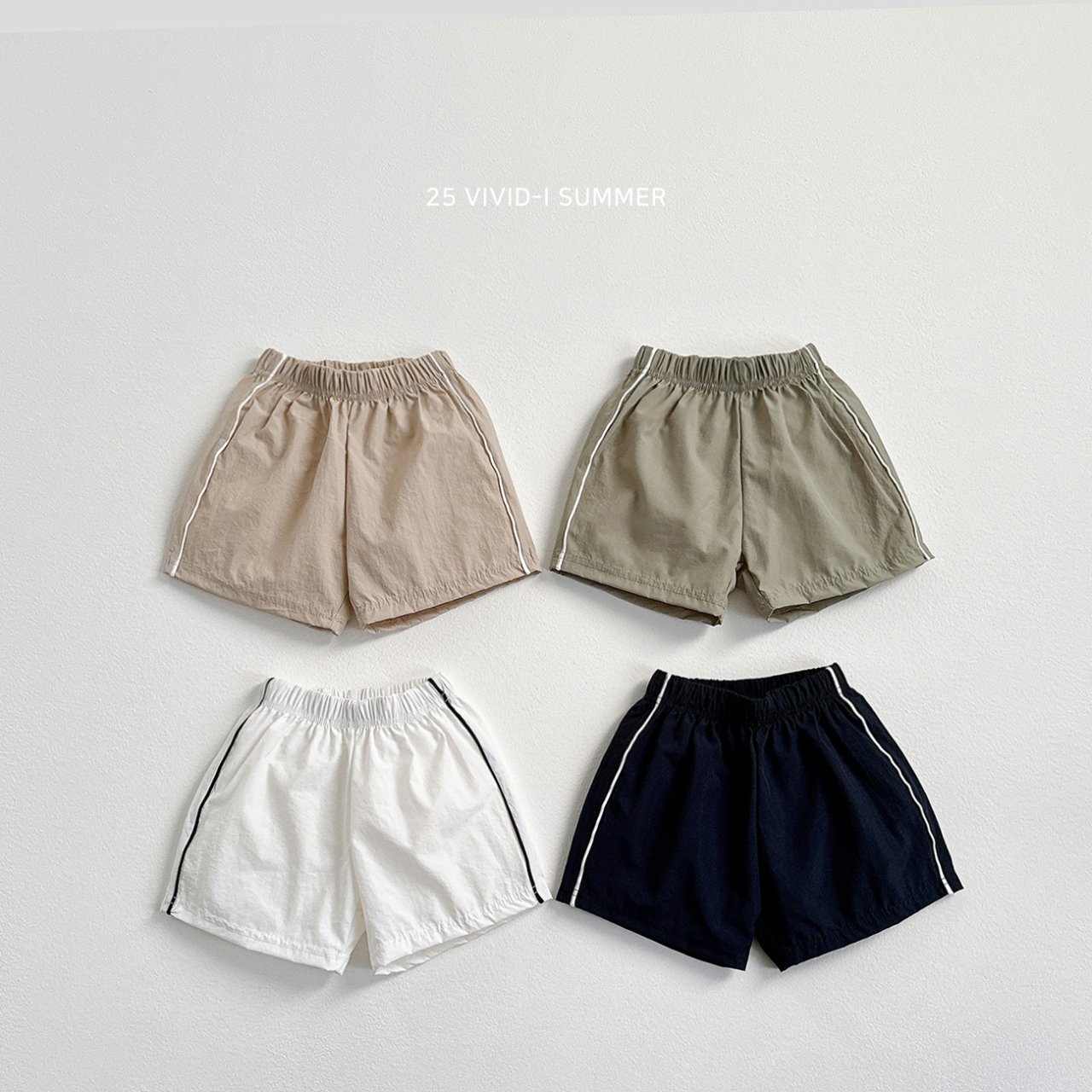 Wrinkled Piping Shorts
