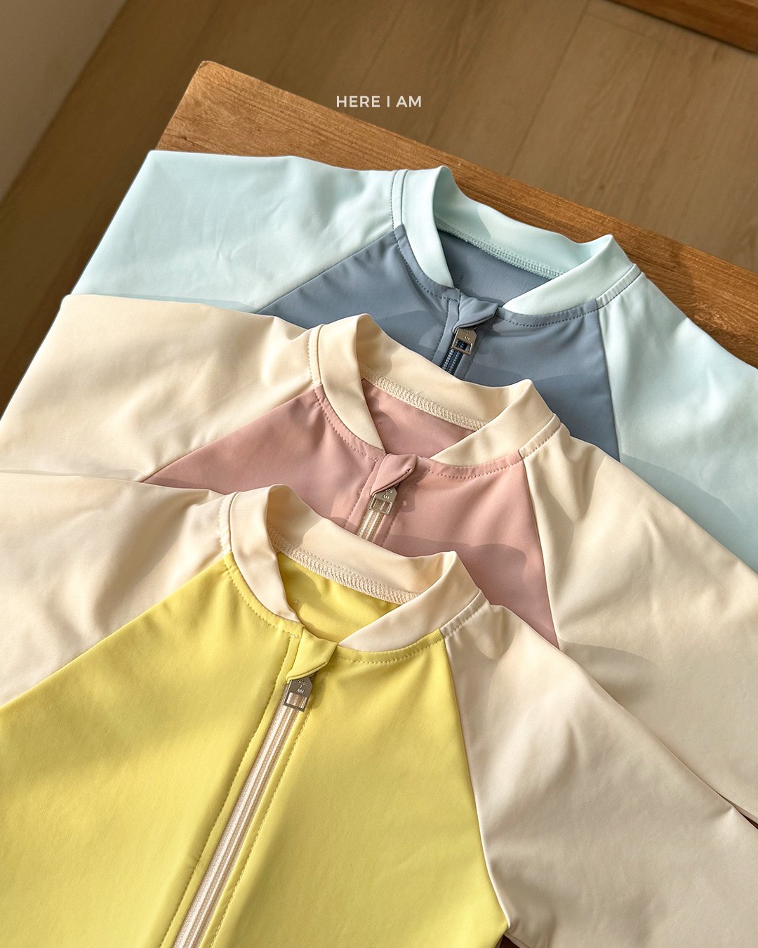 HERE I AM Bunny Rash Zip-up Set 細節圖 1