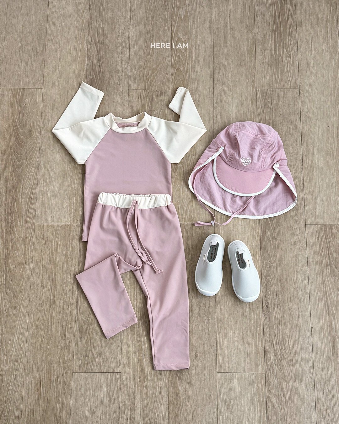 HERE I AM Bunny Rashguard Set 細節圖 2