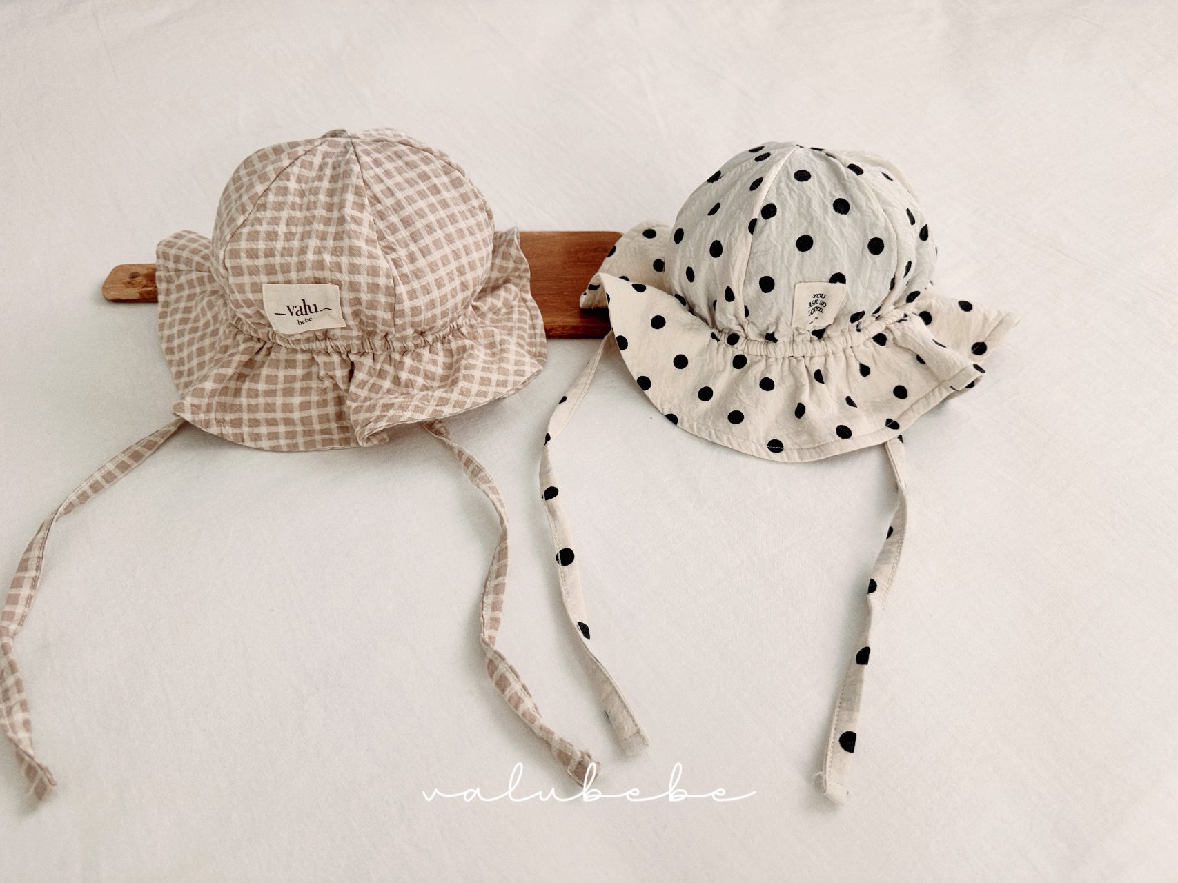 String Bucket Hat